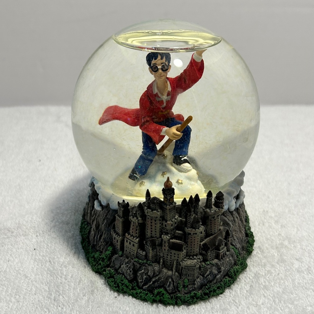 Harry Potter Quidditch Classic Water Ball Snow Globe Enesco 2000 Hogwarts853100A